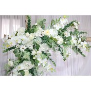 Simple White Wedding Decorations