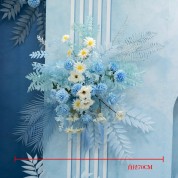 Easy Flower Arrangements For Christmas