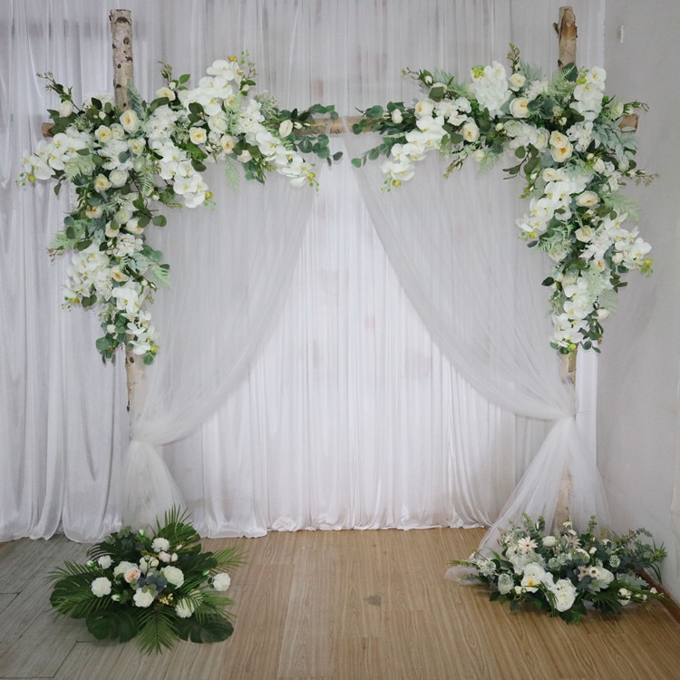 white and peach wedding decor10