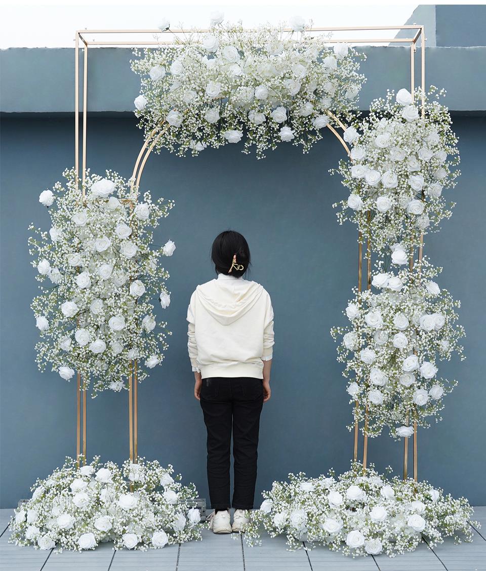 flower arrangement in front of podium10