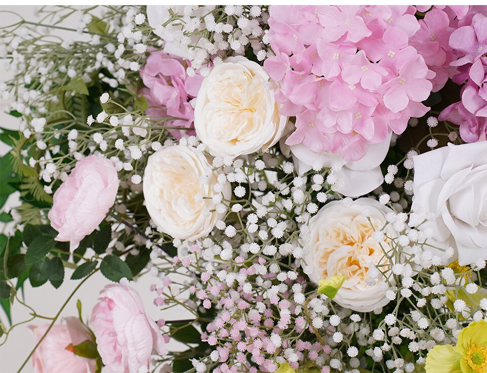 kanye and kim wedding flower wall4