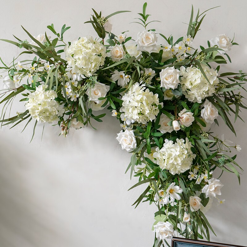 hanging greenery on wedding arch10